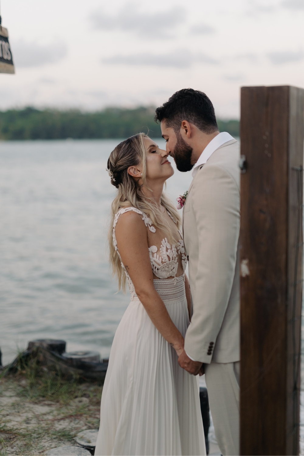 beach-wedding-in-praia-dos-carneiros-zolotas-atelier (35)