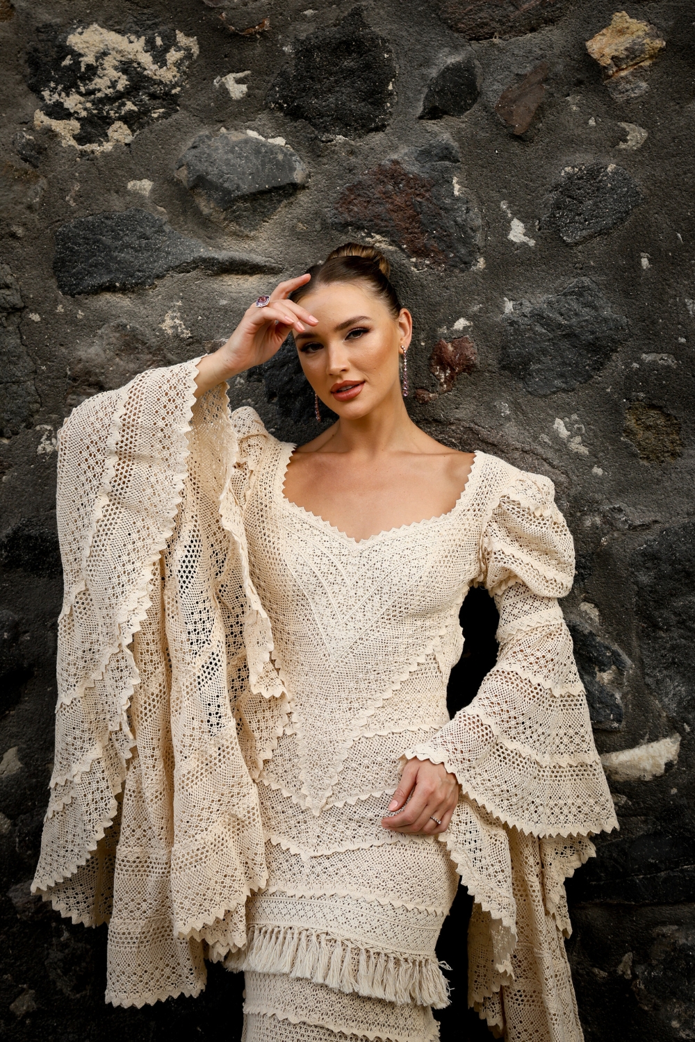 darya-osho-atelier-zolotas-wedding-dress-dramatic-long-sleeves (38)