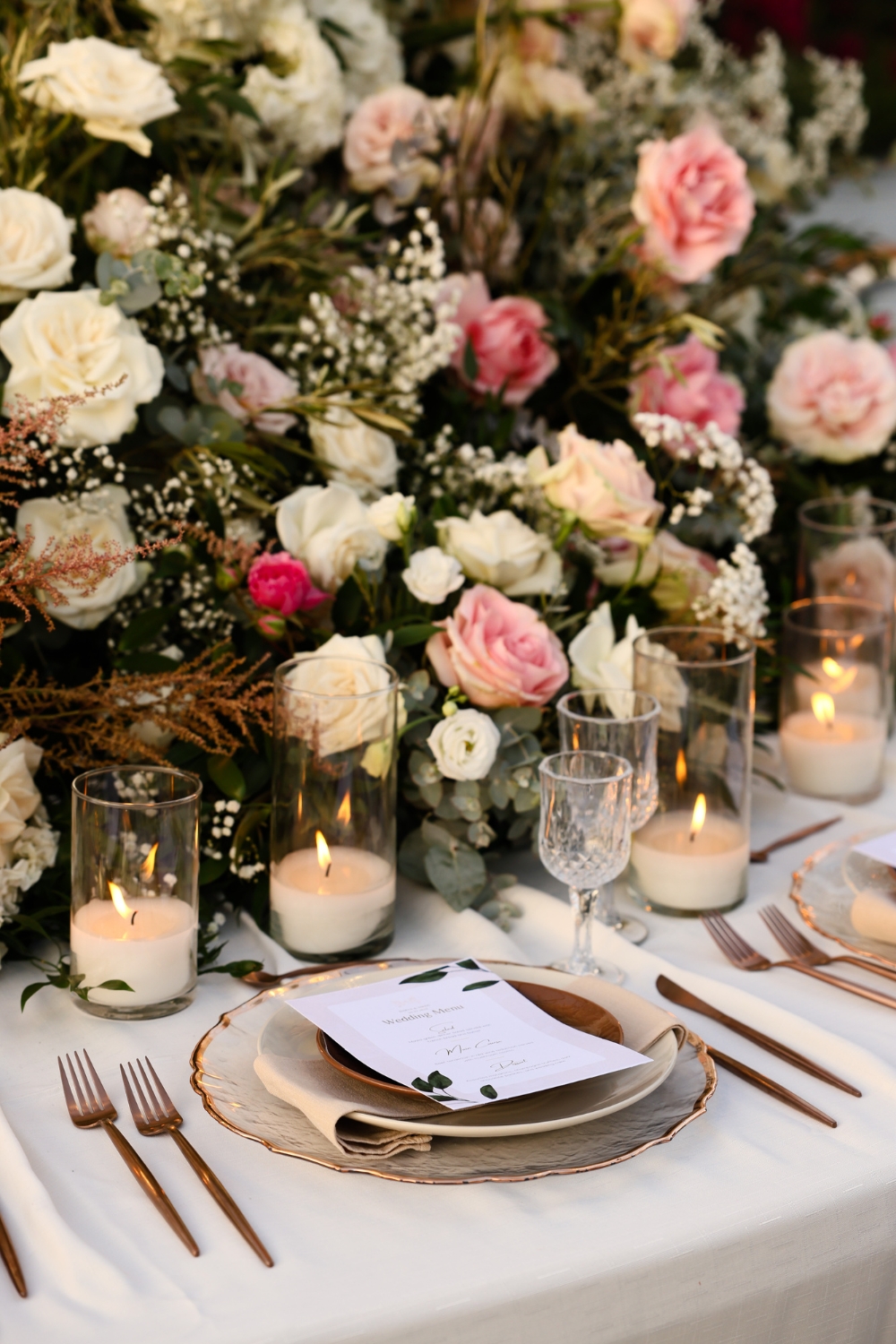 santorini-wedding-art-de-la-table-reception-flower-decoration (21) (24)
