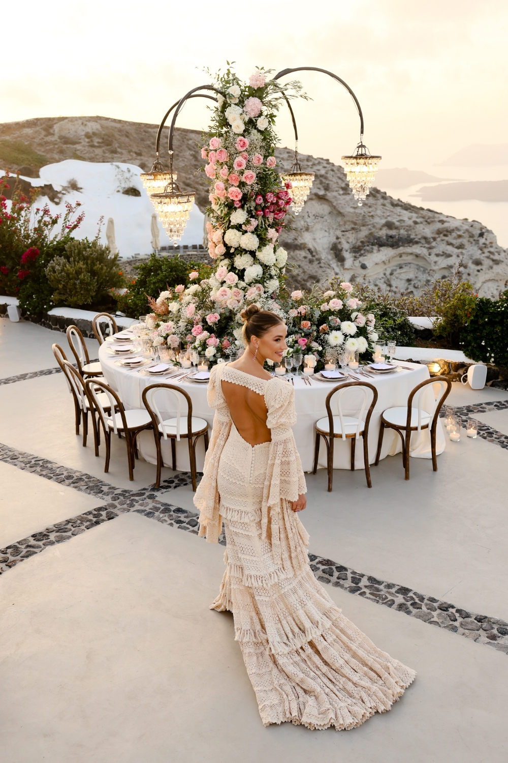 venetsanos-winery-open-back-wedding-dress-atelier-zolotas (14)