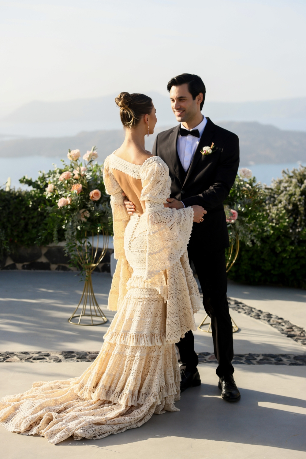 venetsanos-winery-open-back-wedding-dress-atelier-zolotas(17)