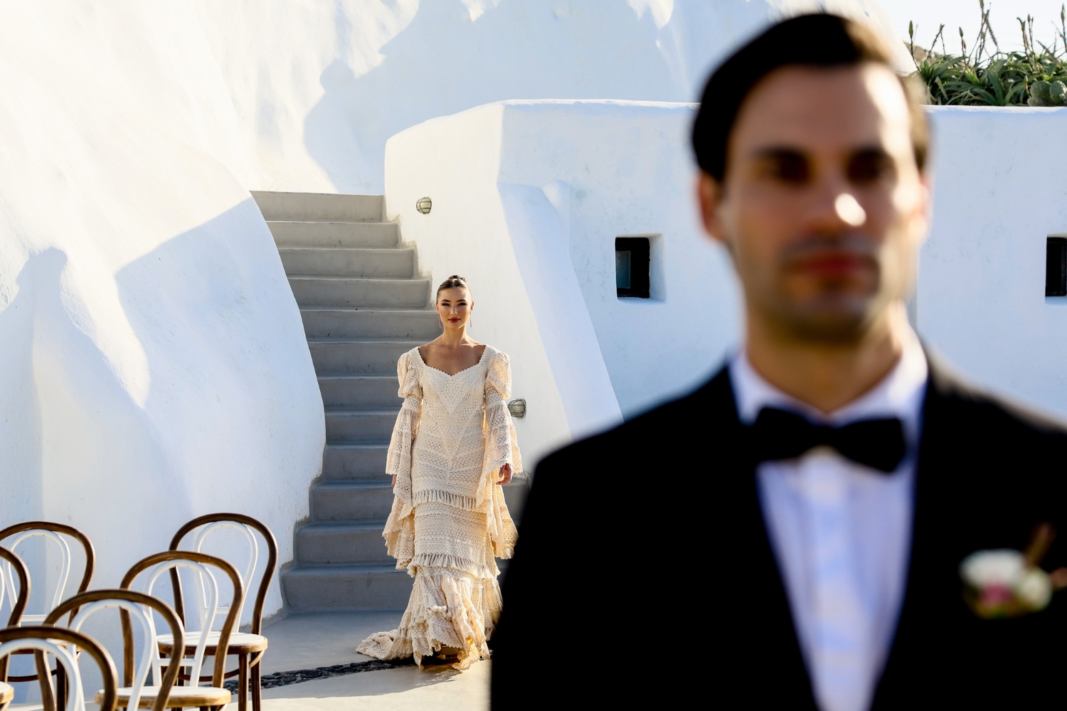 venetsanos-winery-wedding-bride-arrival-atelier-zolotas (6)