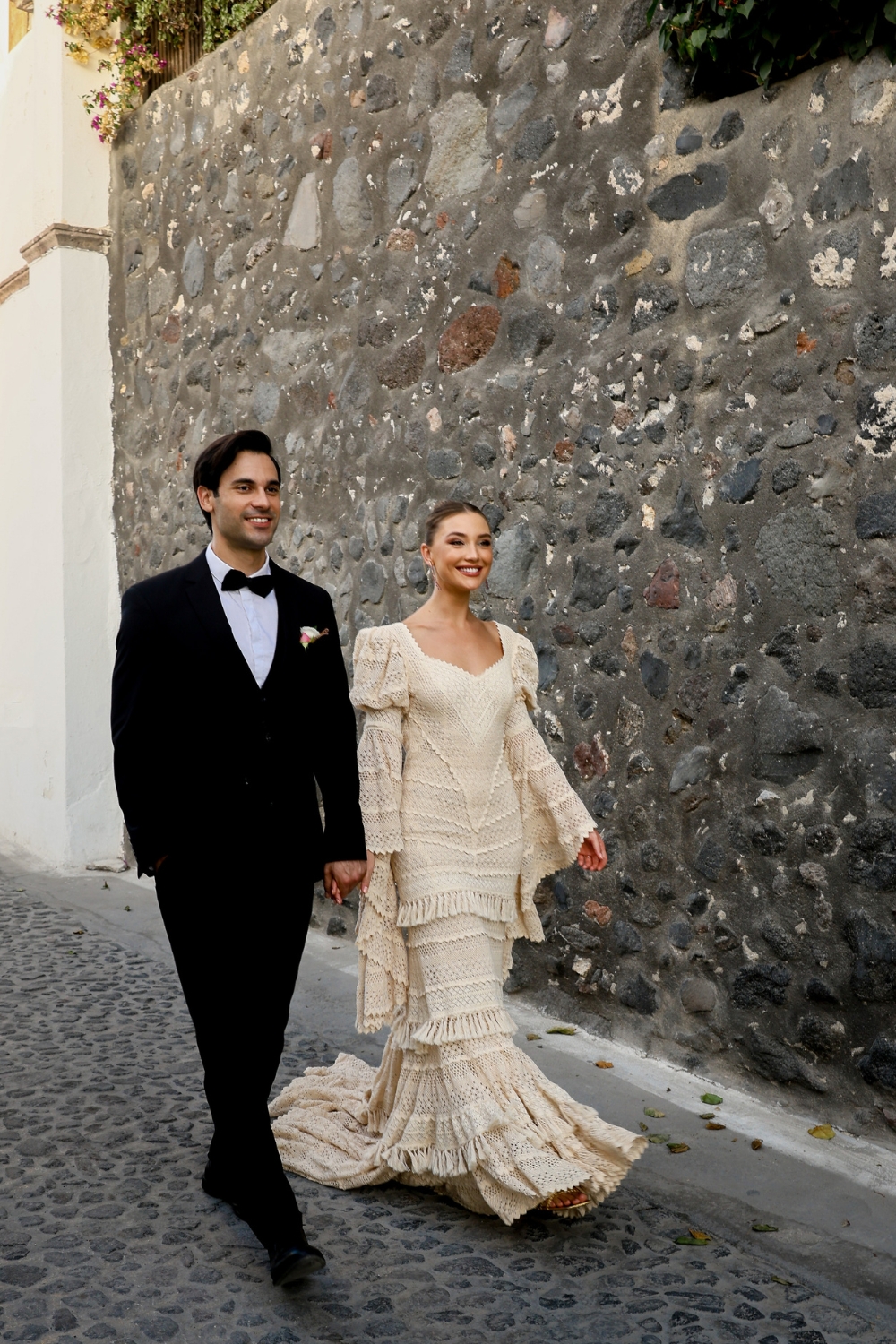 venetsanos-winery-wedding-dress-zolotas-atelier (31)