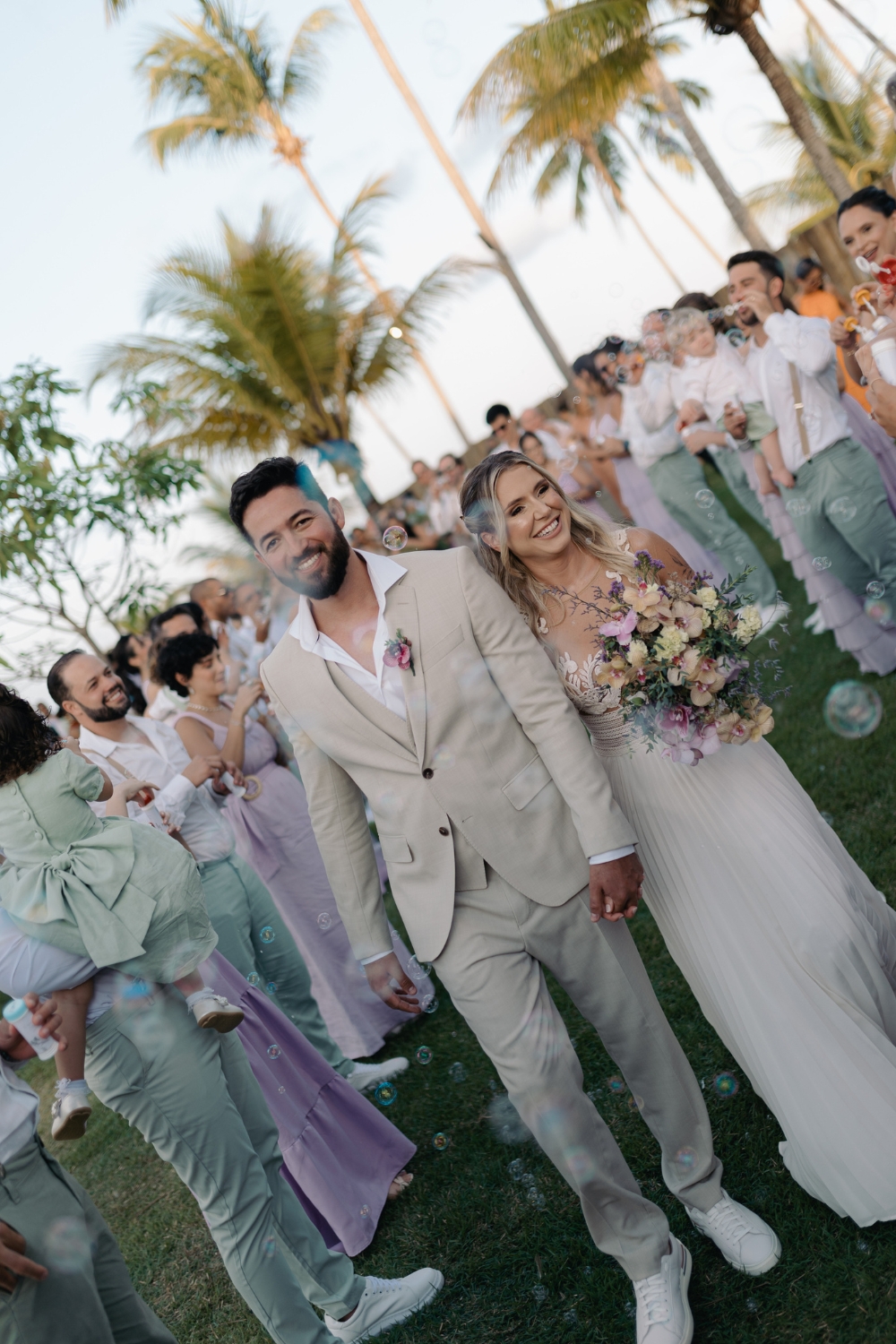 wedding-bubbles-in-praia-dos-carneiros-zolotas-atelier (25)